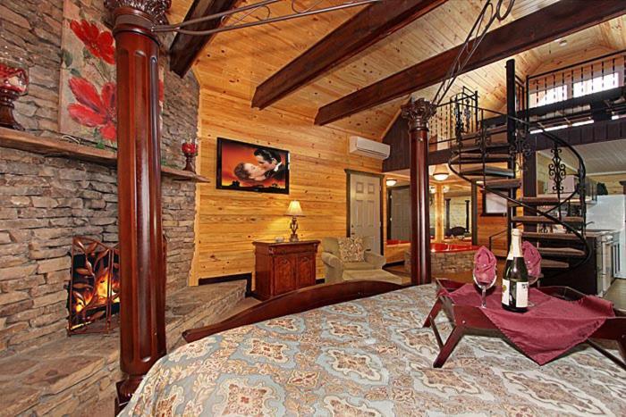 Lover'S Loft Гатлинбург Экстерьер фото